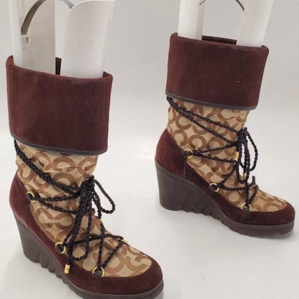 Coach Boots Womens sz 6.5 brown n beige Signature excellent condition